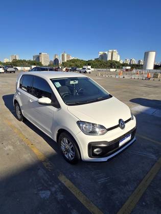 VOLKSWAGEN UP 1.0 MPI MOVE UP 12V FLEX 4P AUTOMATIZADO VOLKSWAGEN UP 1.0 MPI MOVE UP 12V FLEX 4P AUTOMATIZADO